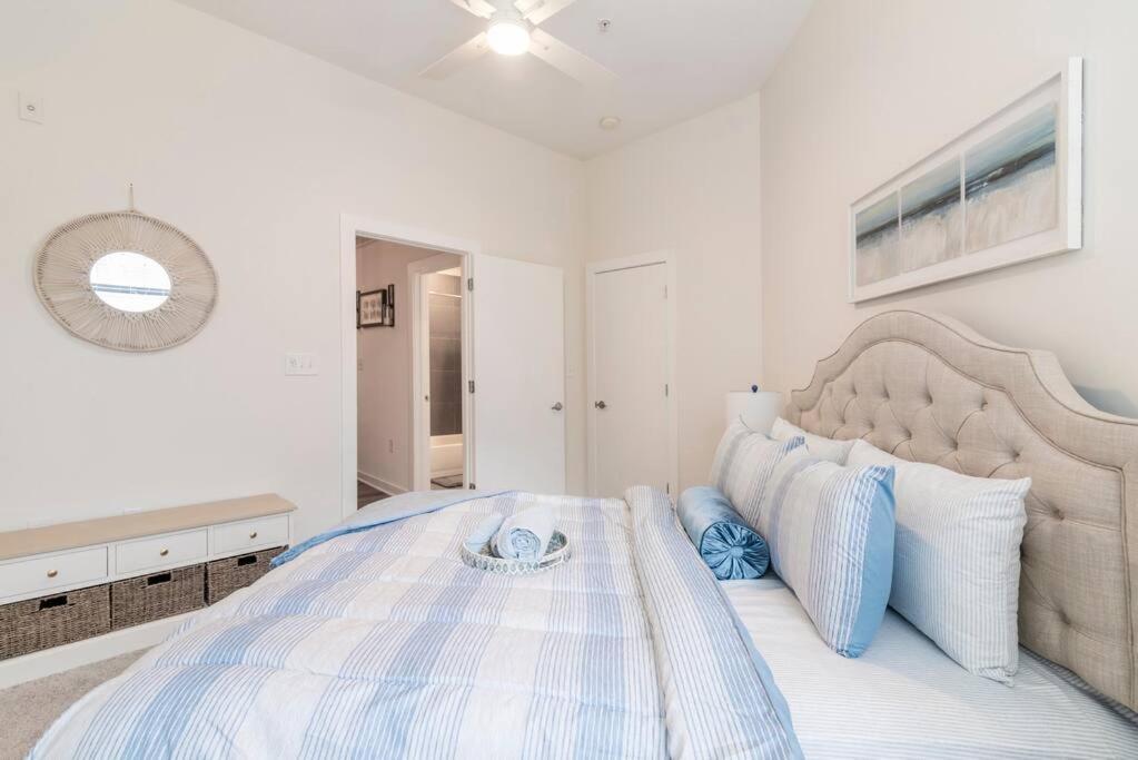 Charming Cozy Apartment With Wi-Fi & Free Parking Шарлотт Экстерьер фото